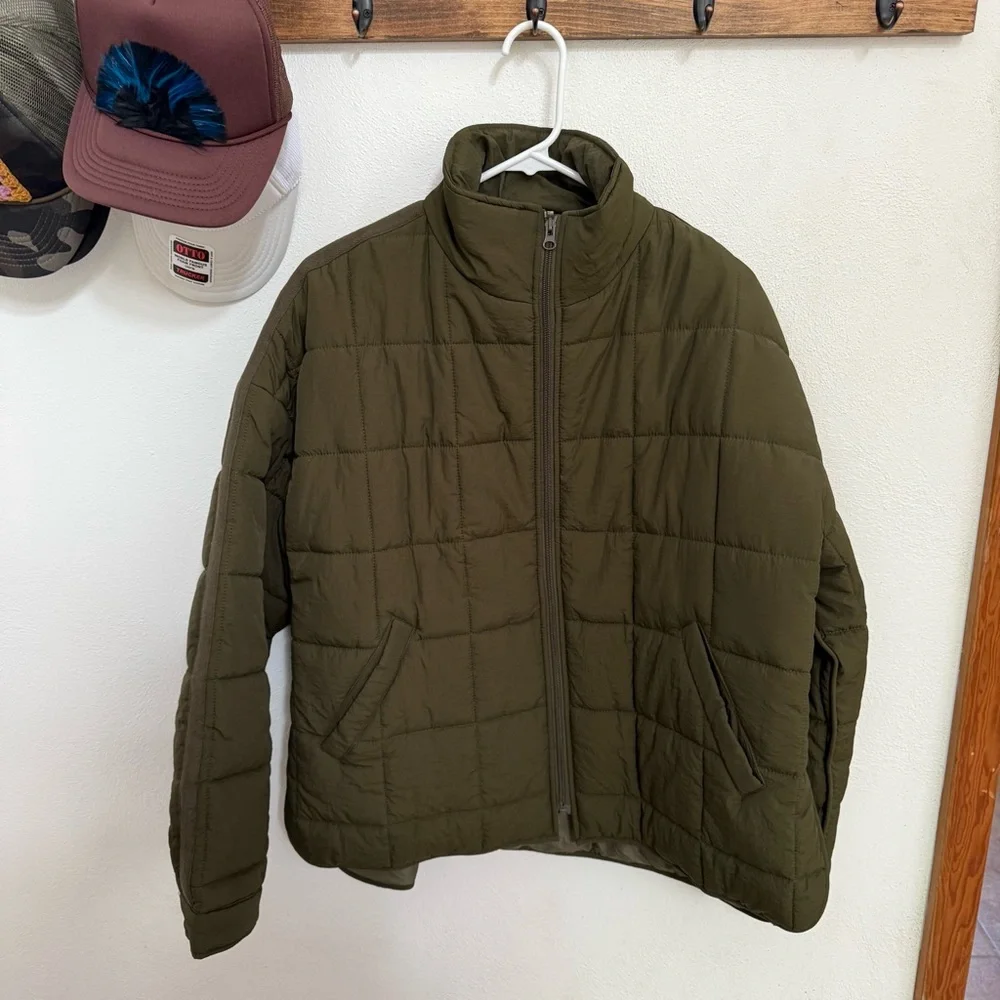 N/A quilted olive